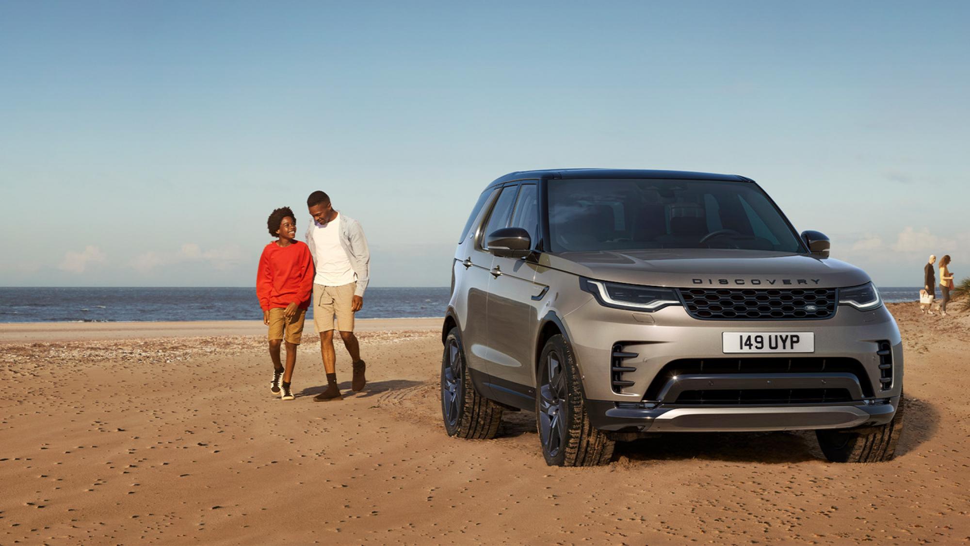 Land Rover Discovery am Strand 